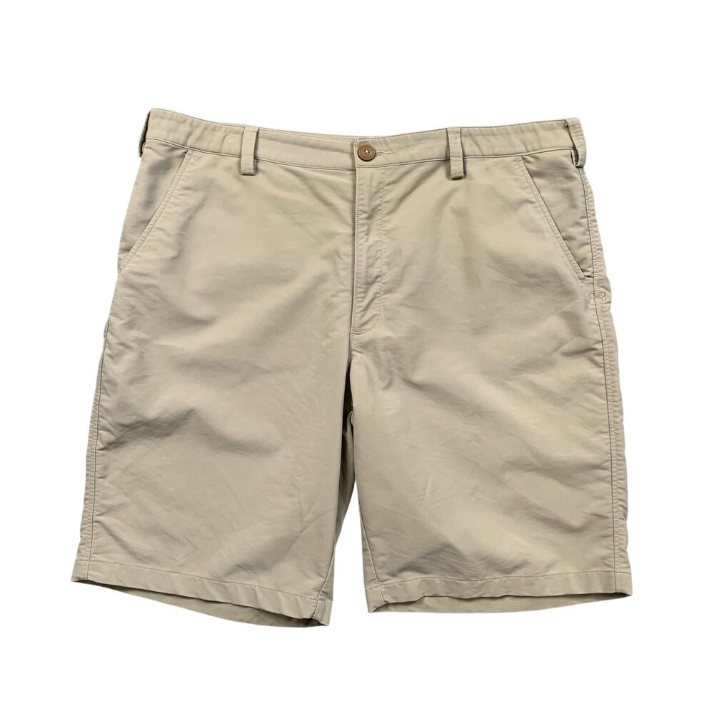 Under Armour Shorts Mens 40 Scone Flat Front 10 1/2 Inch Comfort Chino Casual